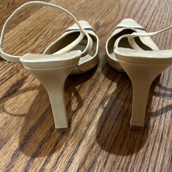 Charles Jourdan ankle strap leather vintage heels. About 3 1/2” heel. Size 8 1/2 - Picture 3 of 5